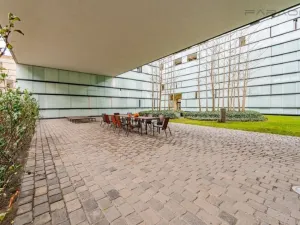 Pronájem bytu 1+kk, Praha - Karlín, Šaldova, 43 m2