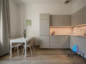 Pronájem bytu 2+kk, Praha - Nové Město, Trojická, 42 m2