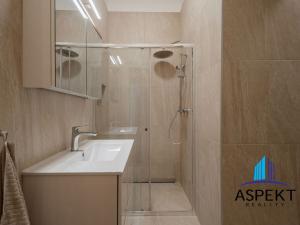 Pronájem bytu 2+kk, Praha - Nové Město, Trojická, 42 m2