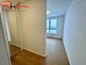 Pronájem bytu 2+kk, Praha, Stočesova, 58 m2