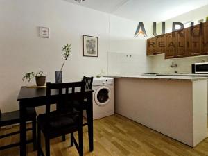 Prodej bytu 3+1, Praha - Krč, Sládkovičova, 65 m2