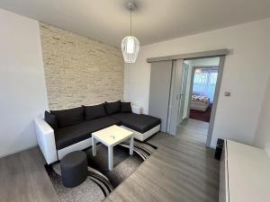 Pronájem bytu 2+1, Brno - Bystrc, Kuršova, 66 m2