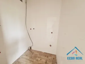 Prodej obchodního prostoru, Milovice - Benátecká Vrutice, 1080 m2