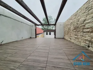 Prodej obchodního prostoru, Milovice - Benátecká Vrutice, 1080 m2