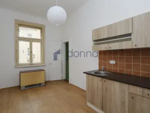 Pronájem bytu 2+kk, Praha, Víta Nejedlého, 46 m2