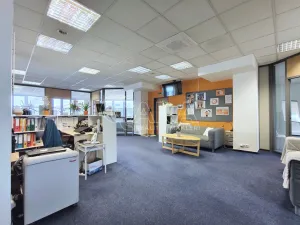 Pronájem kanceláře, Praha - Nusle, Hvězdova, 240 m2