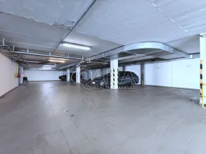 Pronájem kanceláře, Praha - Nusle, Hvězdova, 240 m2