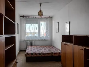 Prodej bytu 3+1, Praha - Kobylisy, Luhovská, 74 m2