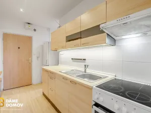 Prodej bytu 1+kk, Zlín, Družstevní, 32 m2