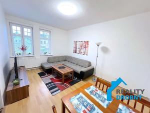 Pronájem bytu 4+1, Děčín, Revoluční nám., 103 m2