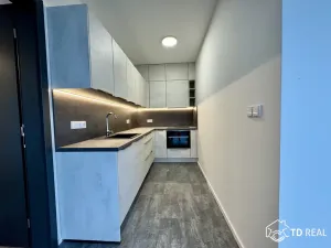 Pronájem bytu 2+kk, Brno, třída Generála Píky, 57 m2