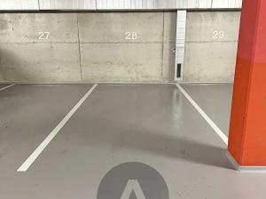 Pronájem garážového stání, Brno, Jaroslava Foglara, 13 m2