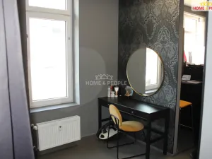 Pronájem kanceláře, Benešov, Antuškova, 48 m2