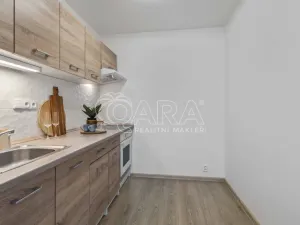 Prodej bytu 2+kk, Praha - Řepy, Španielova, 33 m2