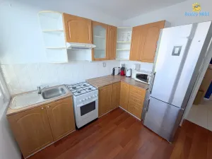 Pronájem bytu 2+kk, Praha - Záběhlice, Jabloňová, 36 m2