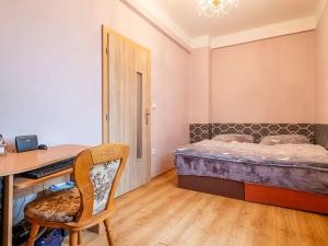 Prodej činžovního domu, Sadská, Husova, 306 m2