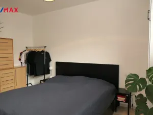 Pronájem bytu 2+kk, Hradec Králové - Nový Hradec Králové, Antonína Petrofa, 54 m2