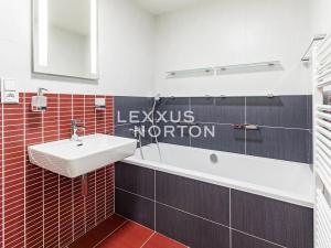 Pronájem bytu 4+kk, Praha - Smíchov, Švédská, 165 m2