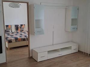 Prodej bytu 2+1, Meziměstí, Tovární, 66 m2