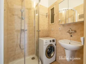 Pronájem bytu 1+1, Praha - Vinohrady, Ondříčkova, 33 m2