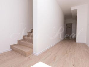 Prodej bytu 4+kk, Ostopovice, B. Němcové, 170 m2