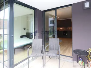 Pronájem bytu 1+kk, Praha, U Sluncové, 38 m2