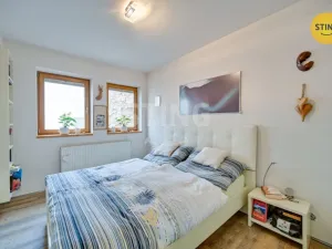 Prodej obchodního prostoru, Kroměříž, 1. máje, 102 m2