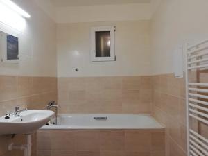 Pronájem bytu 2+1, Praha - Žižkov, Roháčova, 80 m2