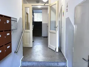 Prodej bytu 1+1, Praha, Na Mlejnku, 51 m2