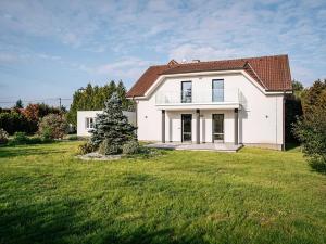 Prodej rodinného domu, Dolní Břežany, U Lesa, 150 m2