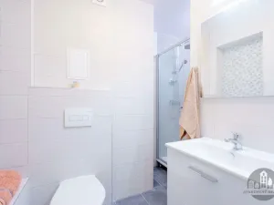 Pronájem bytu 1+kk, Praha - Nusle, Čestmírova, 16 m2