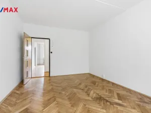 Prodej bytu 3+1, Karlovy Vary - Drahovice, Vítězná, 86 m2