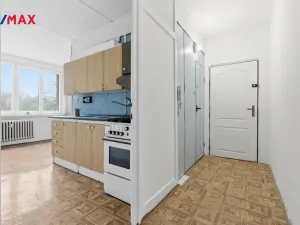 Prodej bytu 3+1, Karlovy Vary - Drahovice, Vítězná, 86 m2