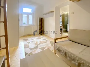 Pronájem bytu 1+1, Praha, Záběhlická, 25 m2