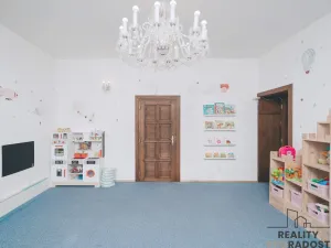 Pronájem obchodního prostoru, Praha - Smíchov, U Okrouhlíku, 120 m2