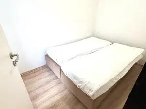Pronájem bytu 2+kk, Praha - Zličín, Strojírenská, 42 m2