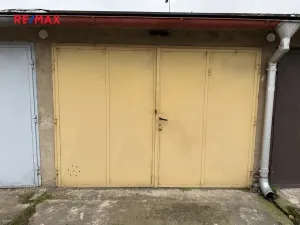Prodej garáže, Hradec Králové, 18 m2
