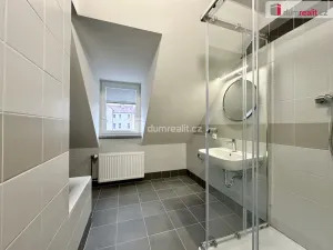 Prodej bytu 4+1, Karlovy Vary, Kolmá, 119 m2