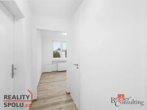 Pronájem bytu 1+1, Praha, Paprsková, 36 m2