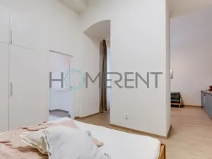 Pronájem bytu 2+kk, Praha - Karlín, Prvního pluku, 55 m2