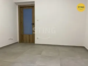 Pronájem bytu 1+1, Opava, Hviezdoslavova, 40 m2