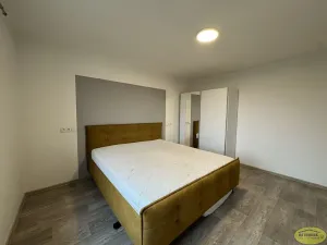 Pronájem bytu 2+1, Kroměříž, Velehradská, 67 m2