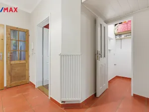 Prodej bytu 4+1, Karlovy Vary, Ondříčkova, 87 m2