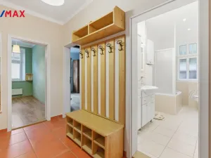 Prodej bytu 4+1, Karlovy Vary, Ondříčkova, 87 m2