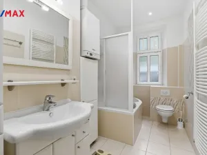 Prodej bytu 4+1, Karlovy Vary, Ondříčkova, 87 m2