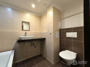 Pronájem bytu 2+1, Sokolov, Heyrovského, 50 m2