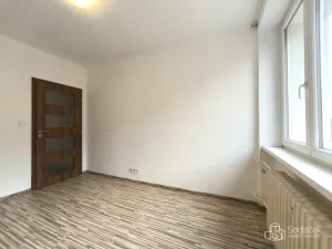 Pronájem bytu 2+1, Sokolov, Heyrovského, 50 m2