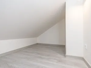 Pronájem bytu 1+kk, Praha - Vršovice, Košická, 35 m2