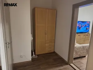 Pronájem bytu 3+kk, Karlovy Vary - Dvory, Chebská, 60 m2