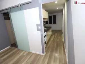 Pronájem bytu 2+kk, Karlovy Vary - Drahovice, Vrchlického, 56 m2